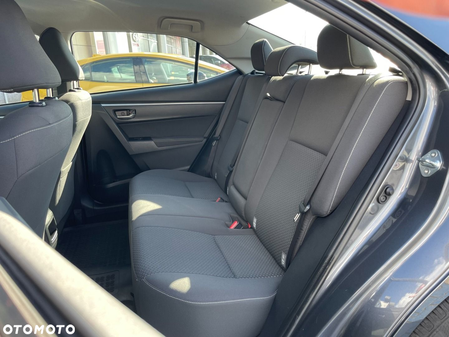 Toyota Corolla - 19