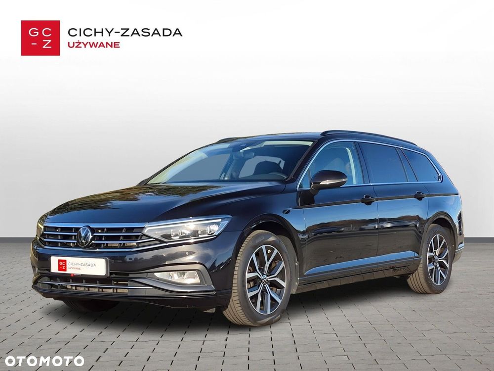 Volkswagen Passat - 1