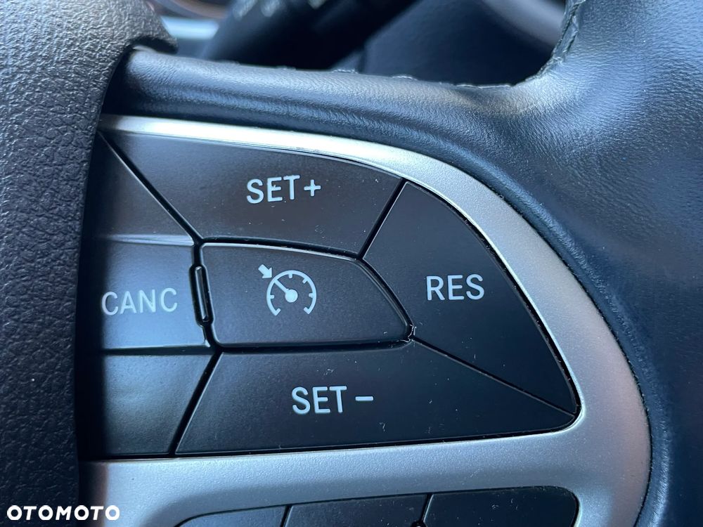 Jeep Cherokee 2.0 Multijet Active Drive II Automatik Limited - 24