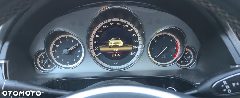 Mercedes-Benz Klasa E 200 BlueTEC 7G-TRONIC Avantgarde - 18