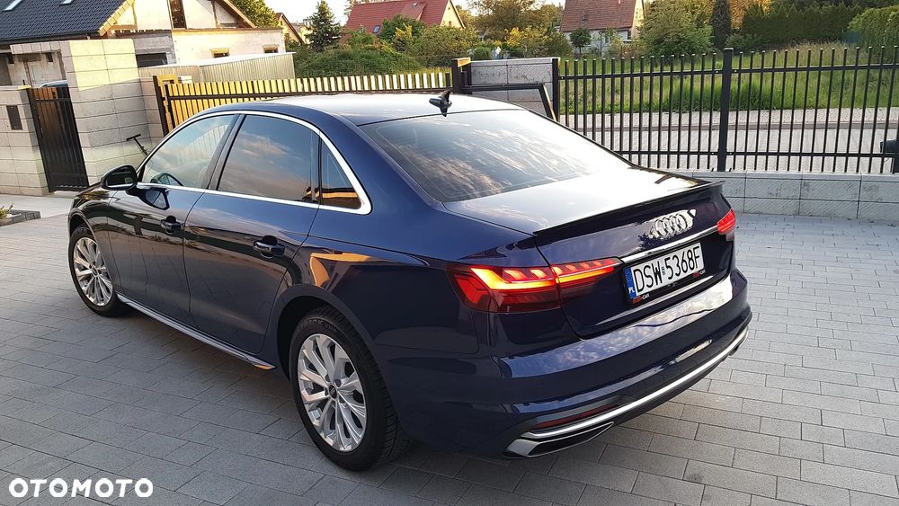 Audi A4 Limousine 35 TFSI Sport S tronic - 12