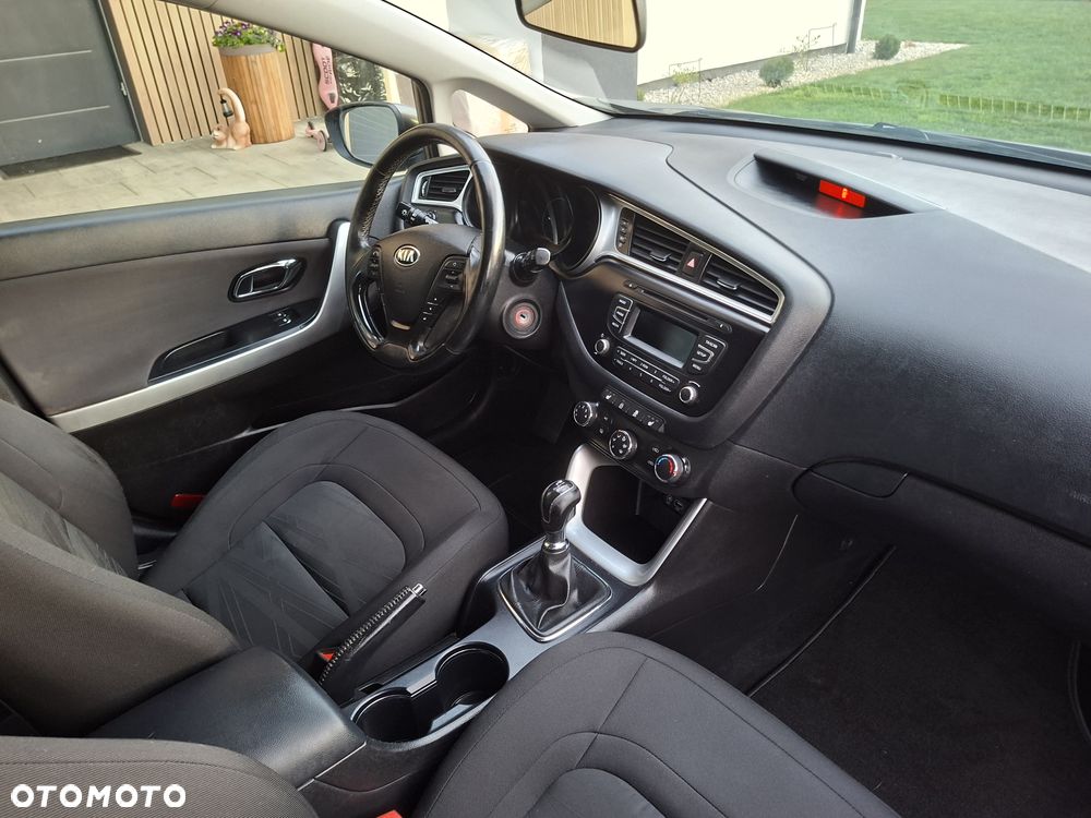 Kia Ceed - 7