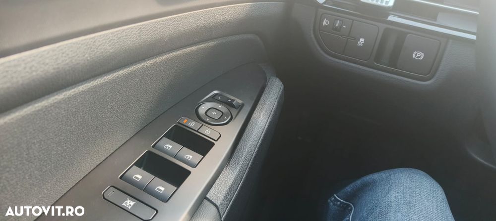 Kia Sportage PE 1.6 T-GDI 7DCT 4x2 Comfort Line - 18