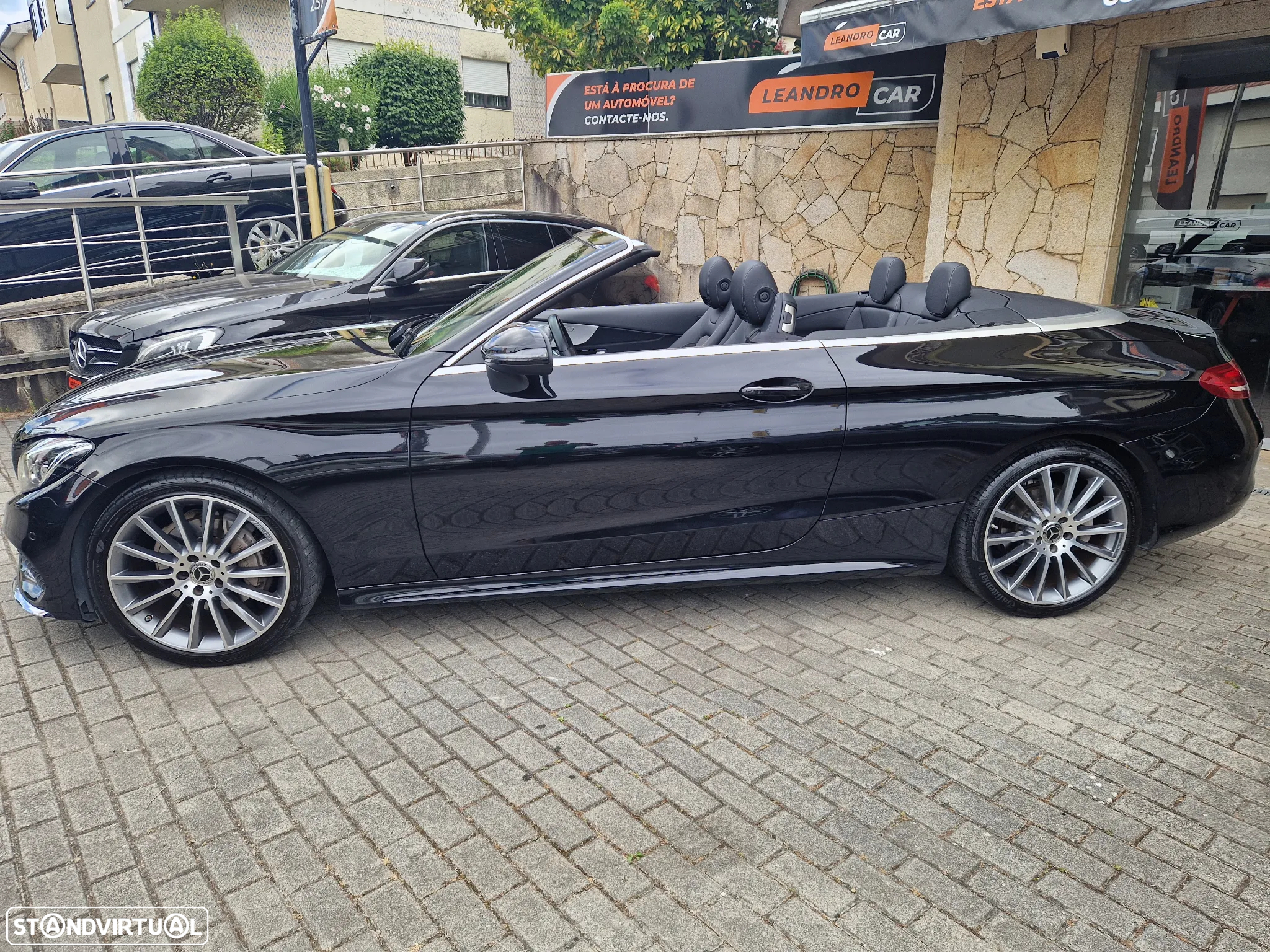 Mercedes-Benz C 220 d Coupe 4Matic 9G-TRONIC AMG Line - 24