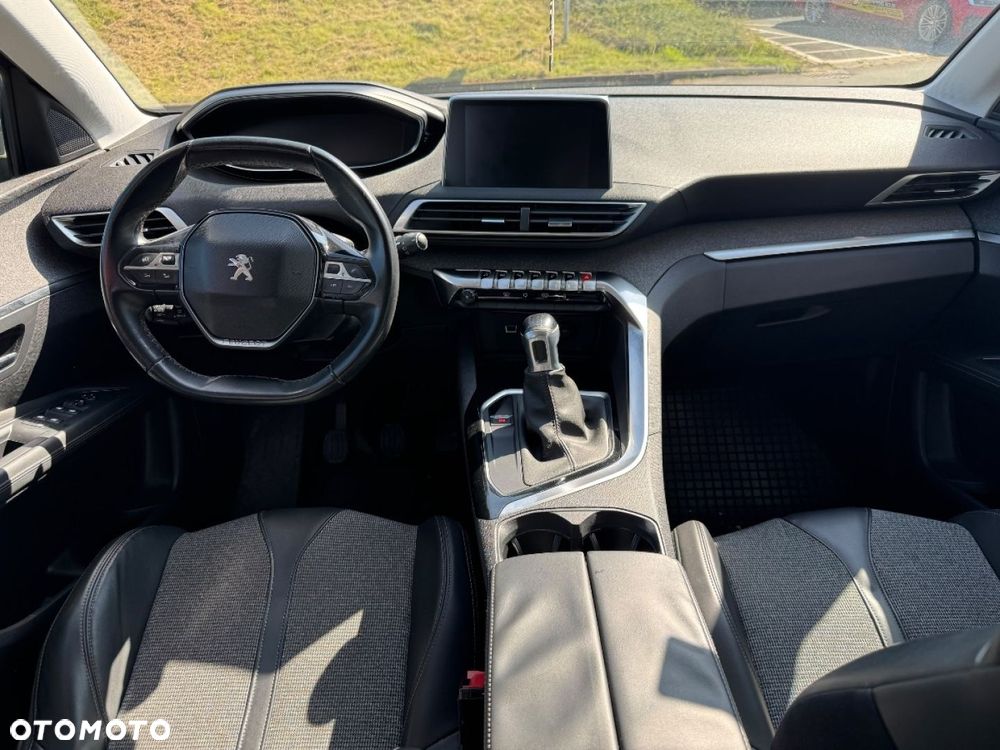 Peugeot 3008 - 9
