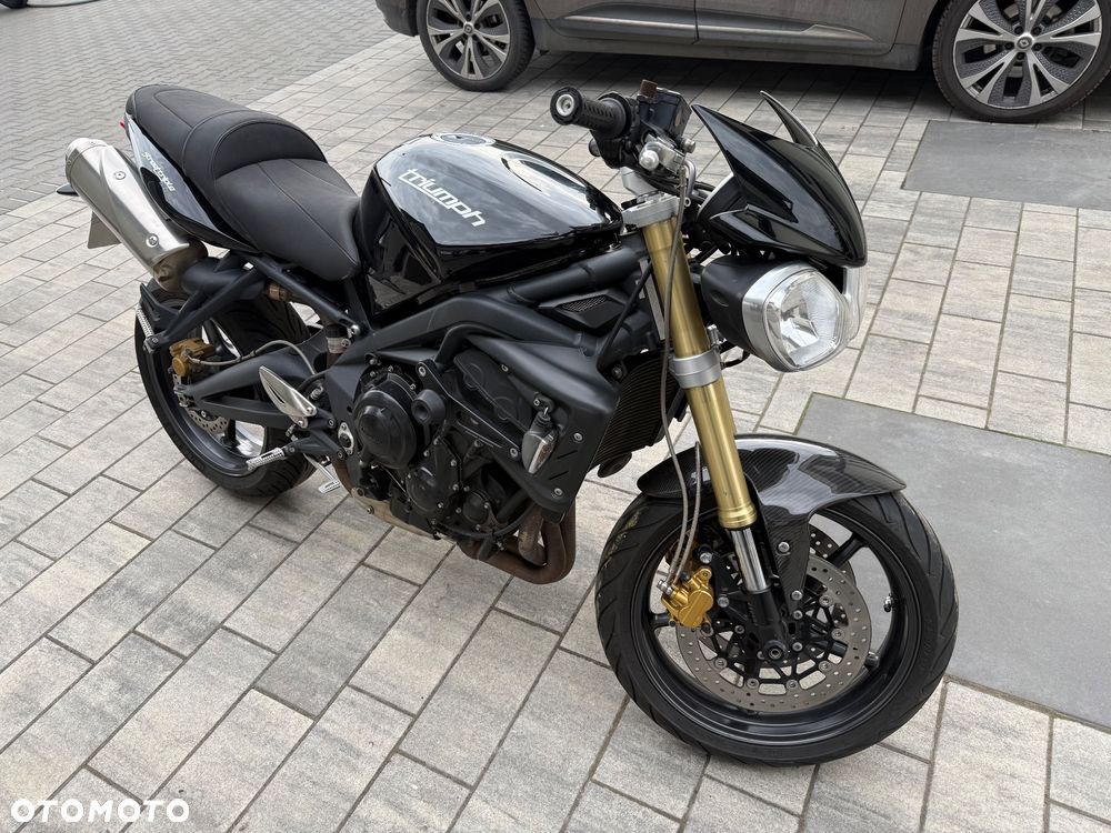 Triumph Street Triple - 1