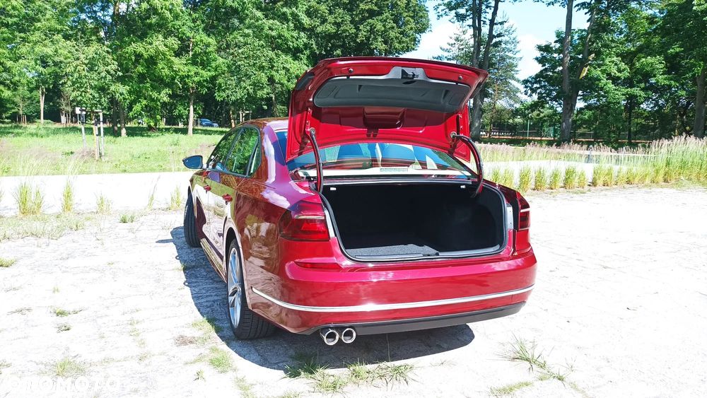 Volkswagen Passat - 9