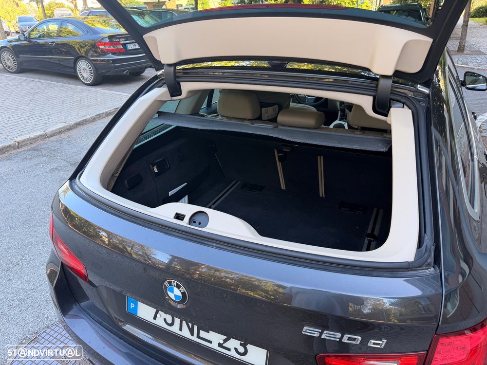 BMW 520 d Auto - 12
