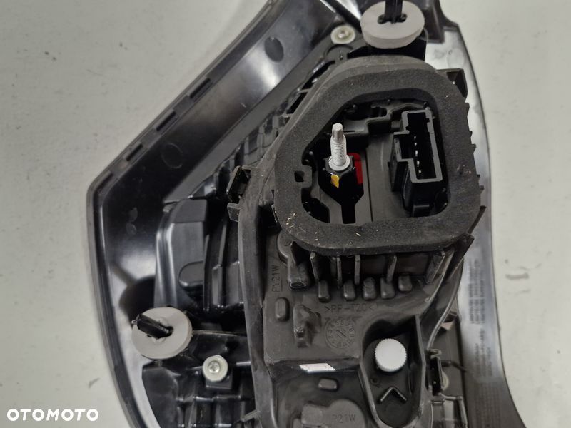 renault twingo 3 iii lift lampa prawy tył prawa tylna 265503121r - 5