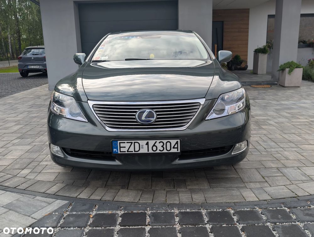 Lexus LS 600h Elegance - 21