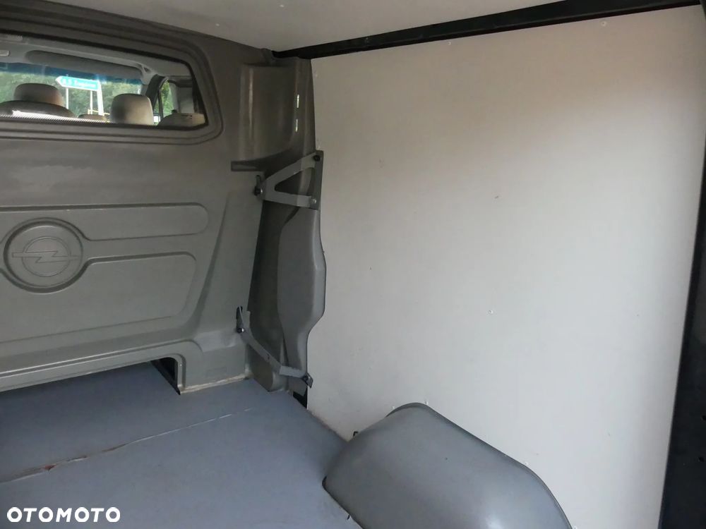 Opel VIVARO - 24