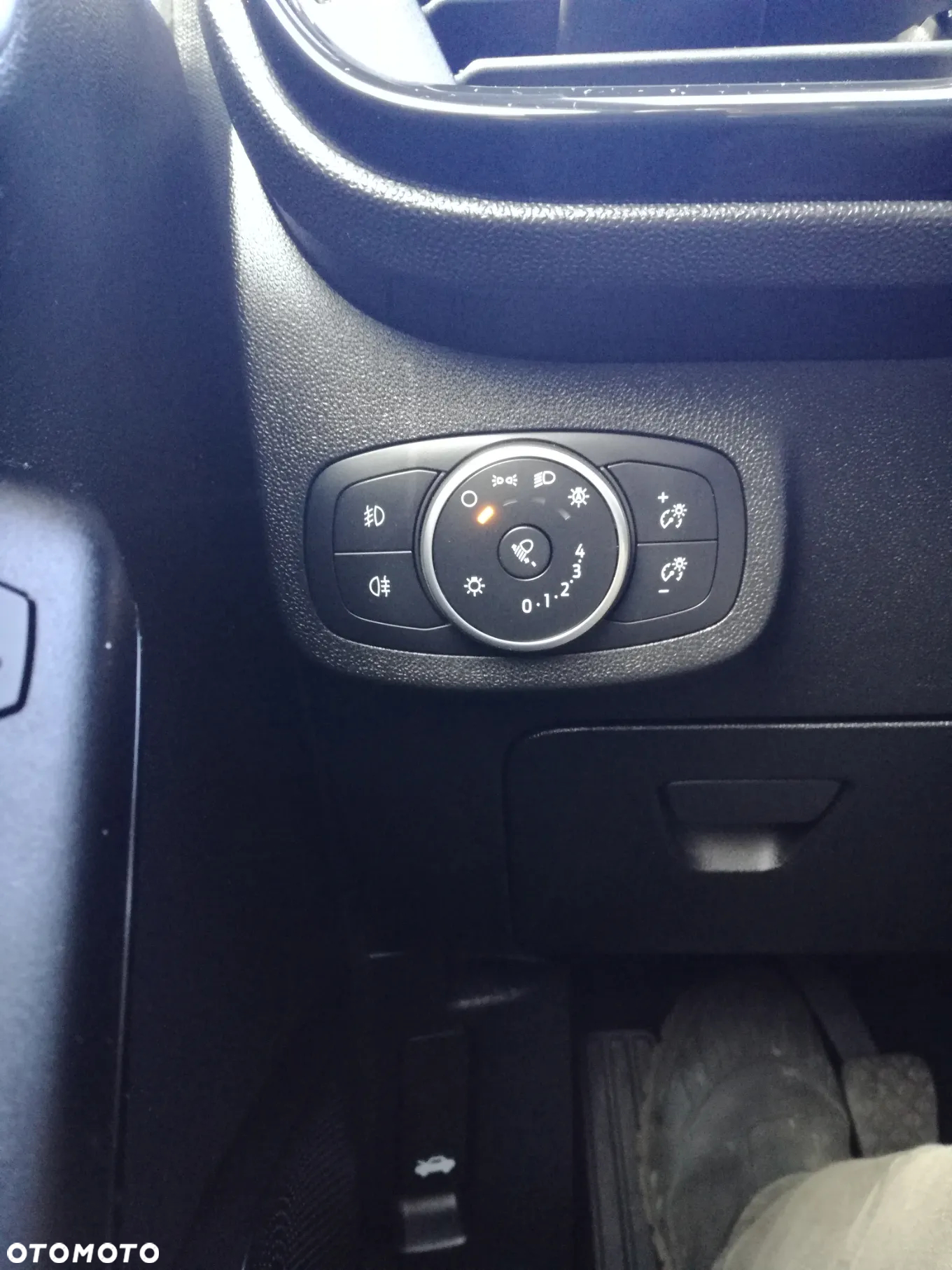 Ford Fiesta 1.1 Trend - 11