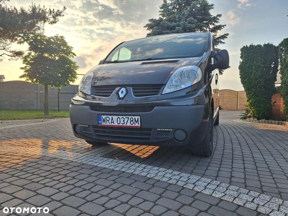 Renault Trafic FAP Grand Passenger Black Edition - 9