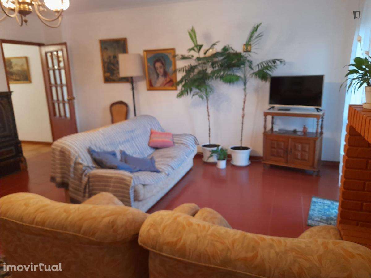 Quarto - localizado em Guimaraes - Grande imagem: 2/8