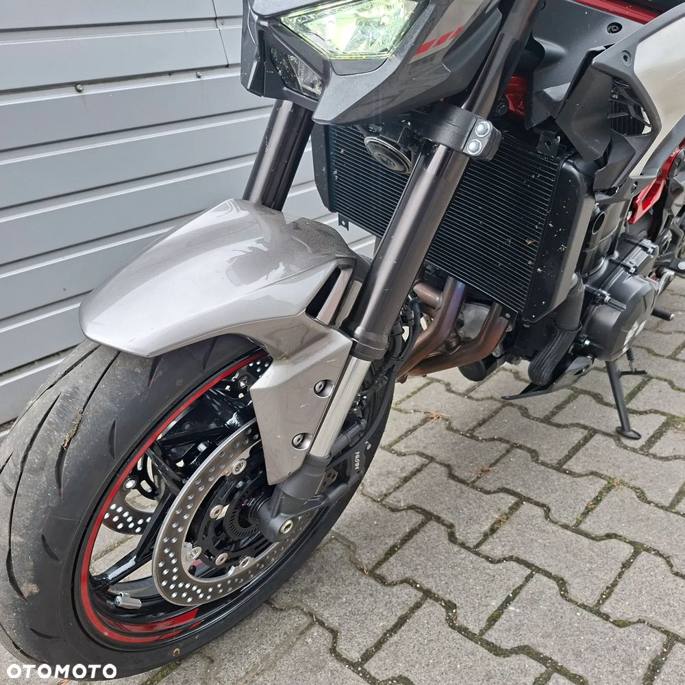 Kawasaki Z 900 - 19