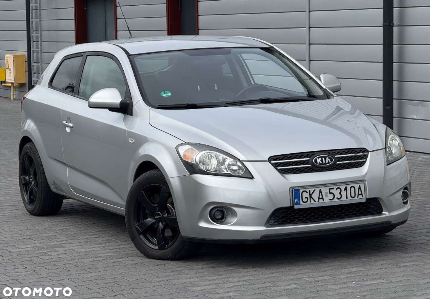 Kia ProCeed - 13