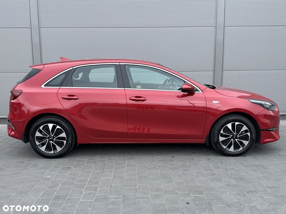 Kia Ceed 1.5 T-GDI M - 11