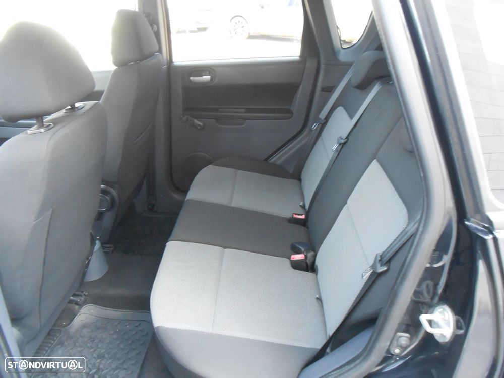 Mitsubishi Colt - 19