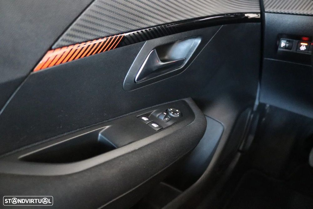 Peugeot 208 1.2 PureTech Active - 8