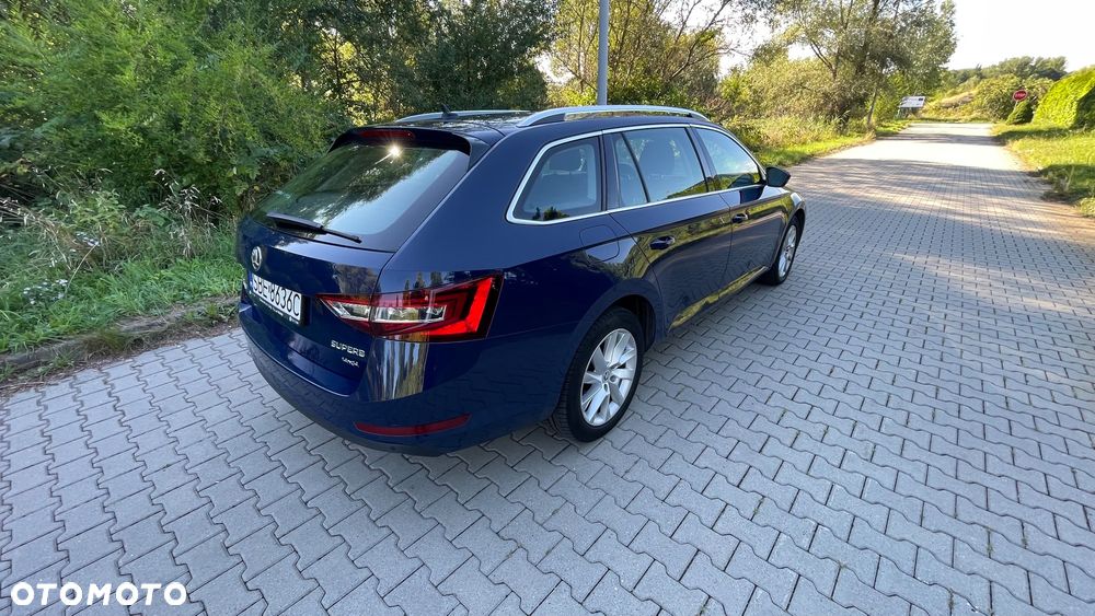 Skoda Superb 2.0 TDI 4x4 Style DSG - 11