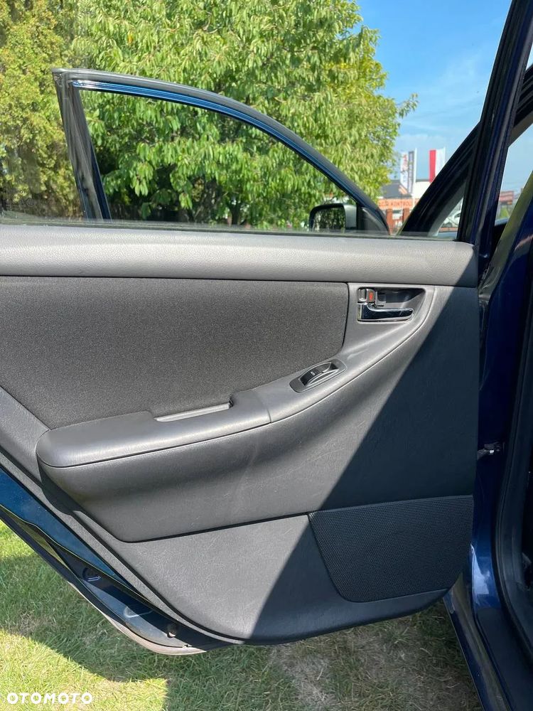 Toyota Corolla 1.6 VVT-i Automatik Executive - 13