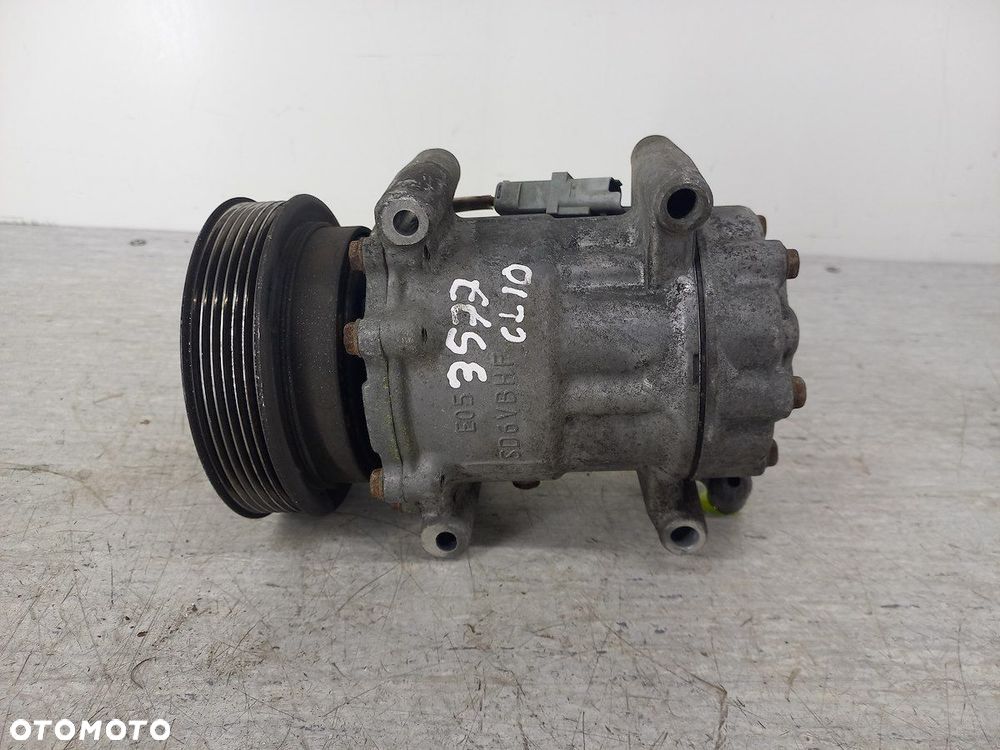 POMPA, SPRĘŻARKA KLIMATYZACJI RENAULT CLIO III 8200365787  SD6V12 1.4 16V - 2