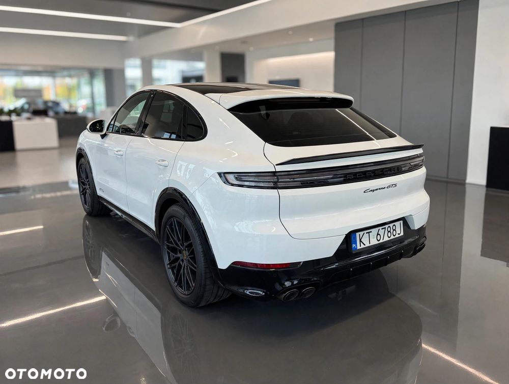 Porsche Cayenne - 2