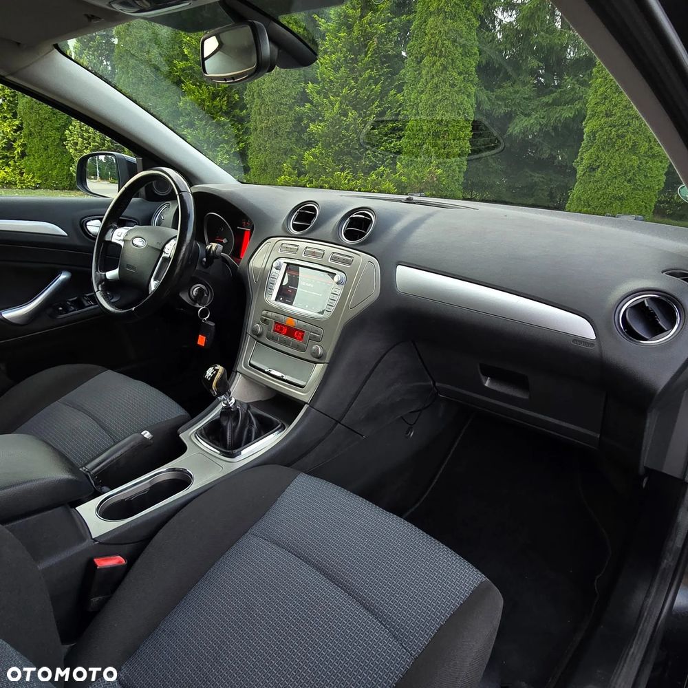 Ford Mondeo 2.0 TDCi Viva Titanium - 23