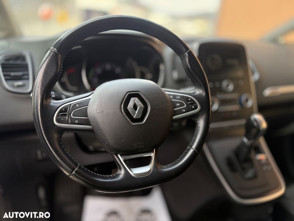Renault Scenic - 9
