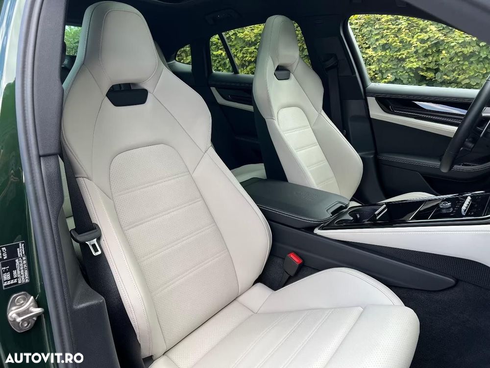 Porsche Panamera - 13