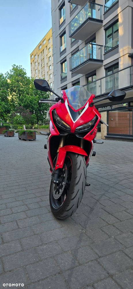 Honda CBR - 3