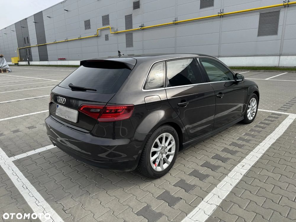Audi A3 Sportback - 4