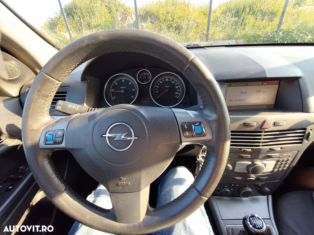 Opel Astra 1.9 CDTI Enjoy - 12