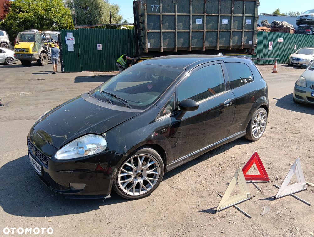 *FIAT GRANDE PUNTO* Samochód na części - 1