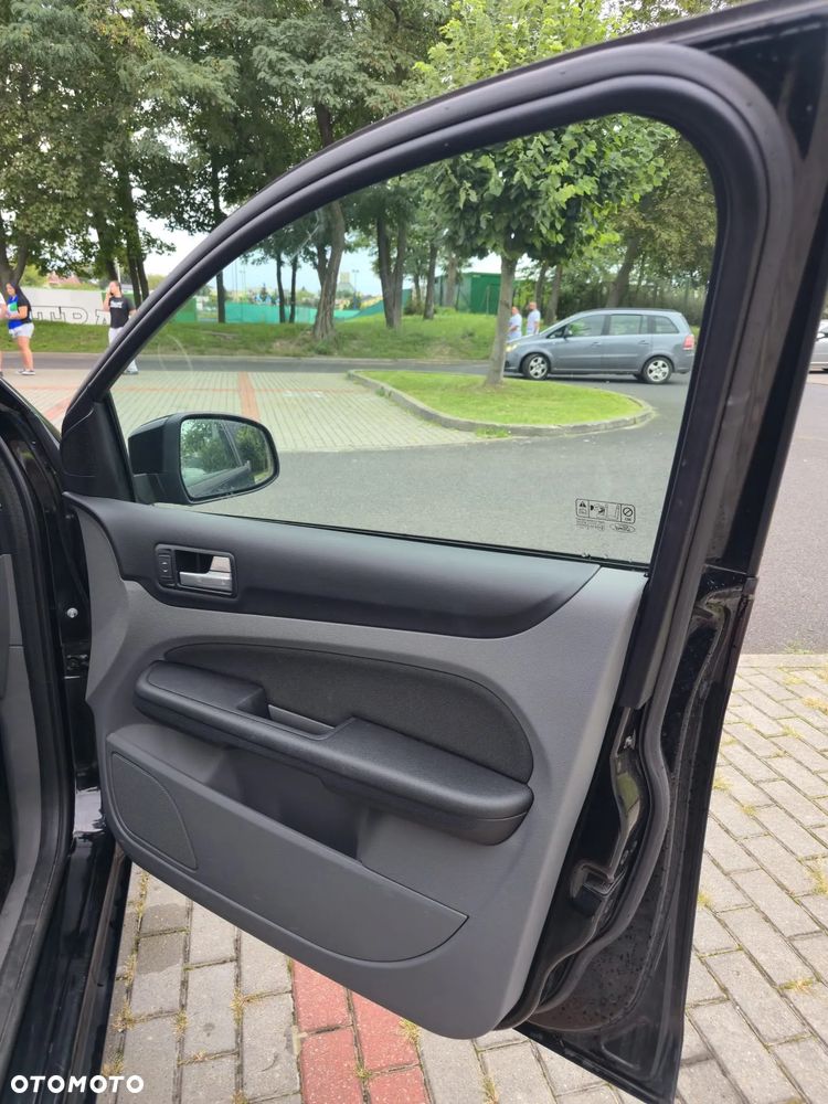 Ford Focus 1.6 FX Silver - 26