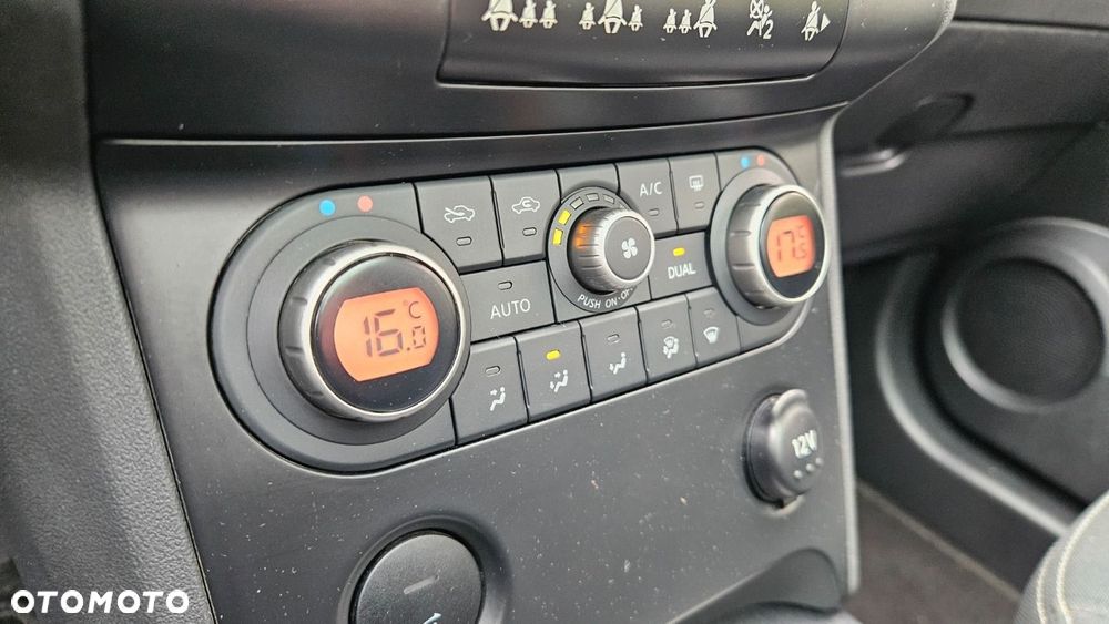 Nissan Qashqai+2 - 25