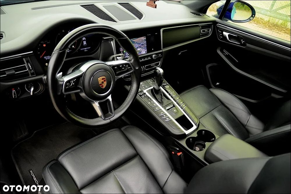 Porsche Macan Standard - 21