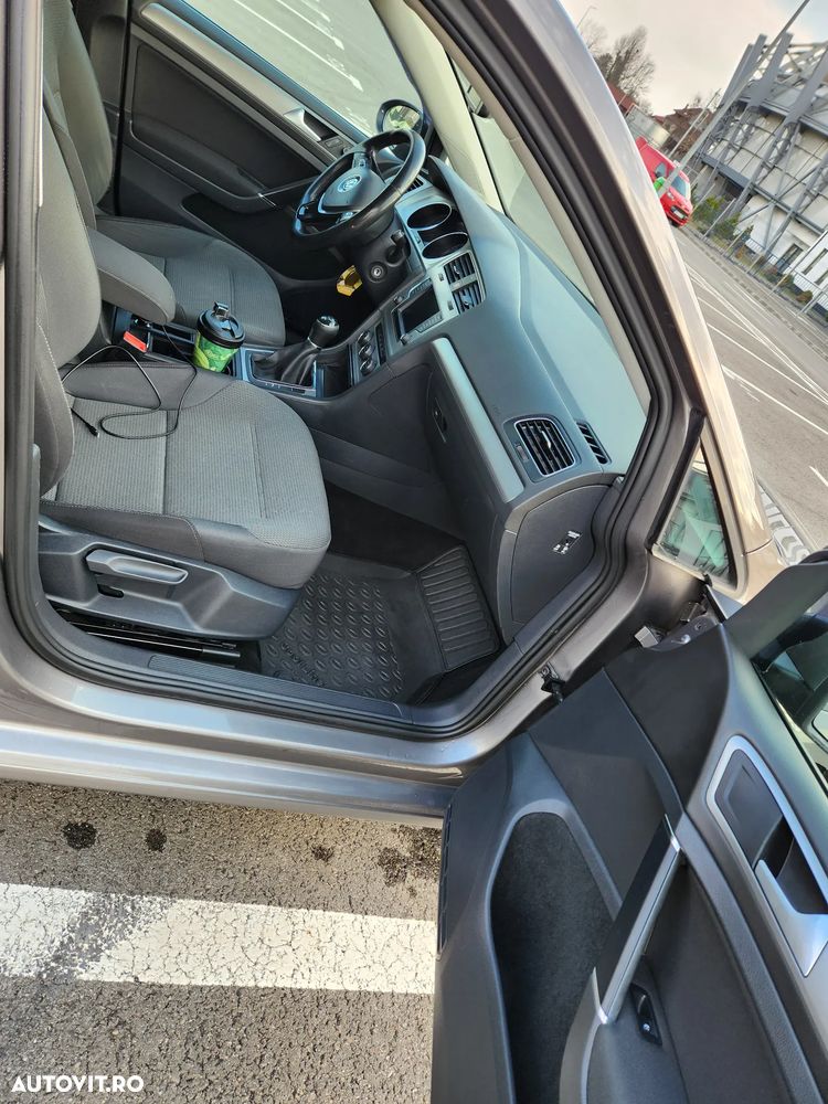 Volkswagen Golf 1.0 TSI BMT Trendline - 11