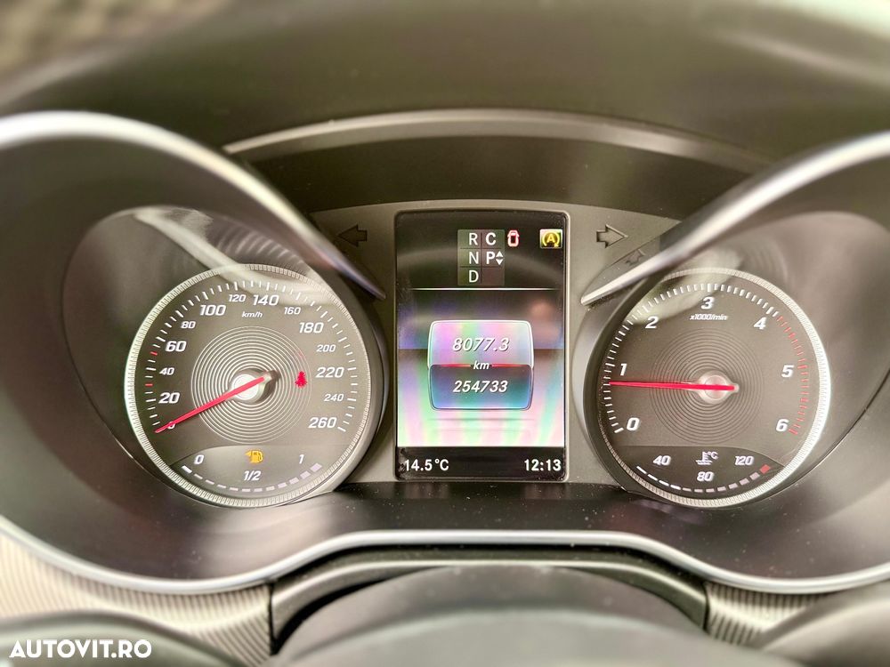 Mercedes-Benz V 220 d lang 7G-TRONIC Exclusive - 28