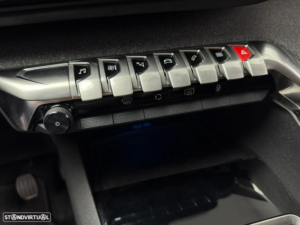 Peugeot 3008 1.5 BlueHDi Allure Pack - 24