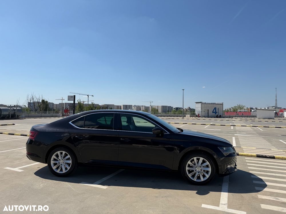 Skoda Superb 1.6 TDI DSG Active - 3