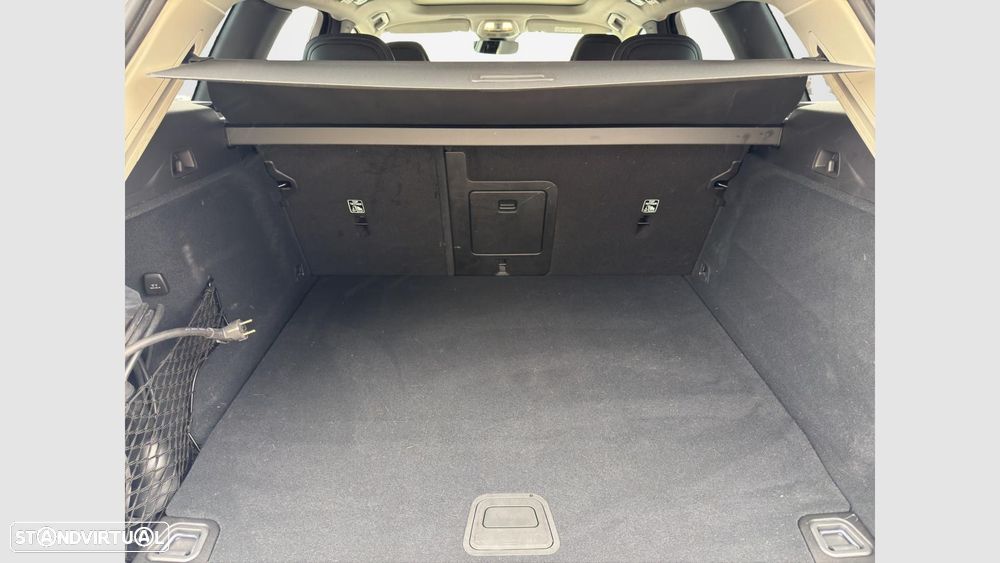 Volvo XC 60 2.0 T6 PHEV Ultra Dark AWD - 17