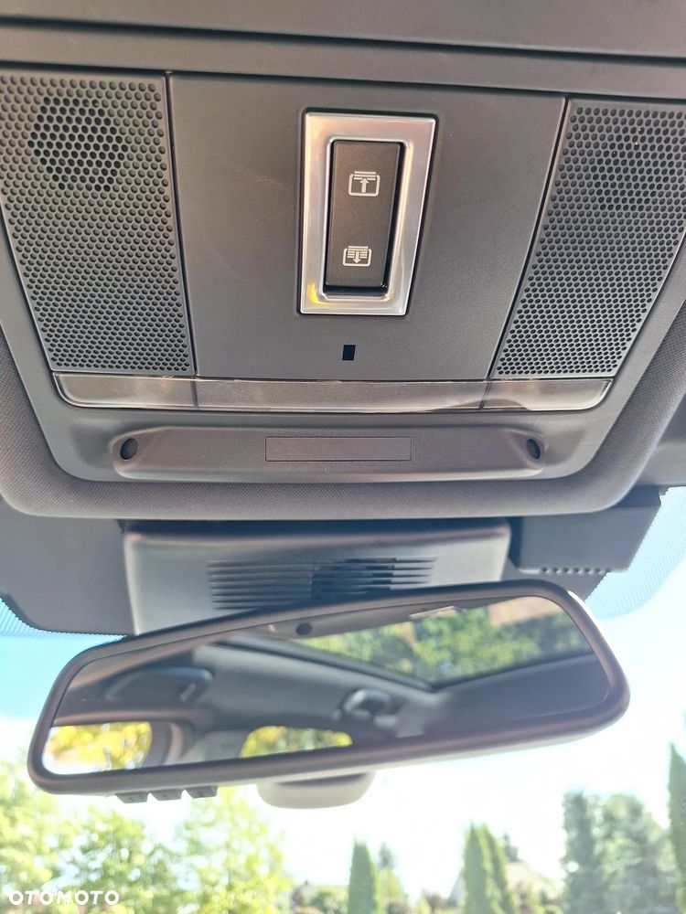 Land Rover Discovery Sport 2.0 Si4 HSE - 29