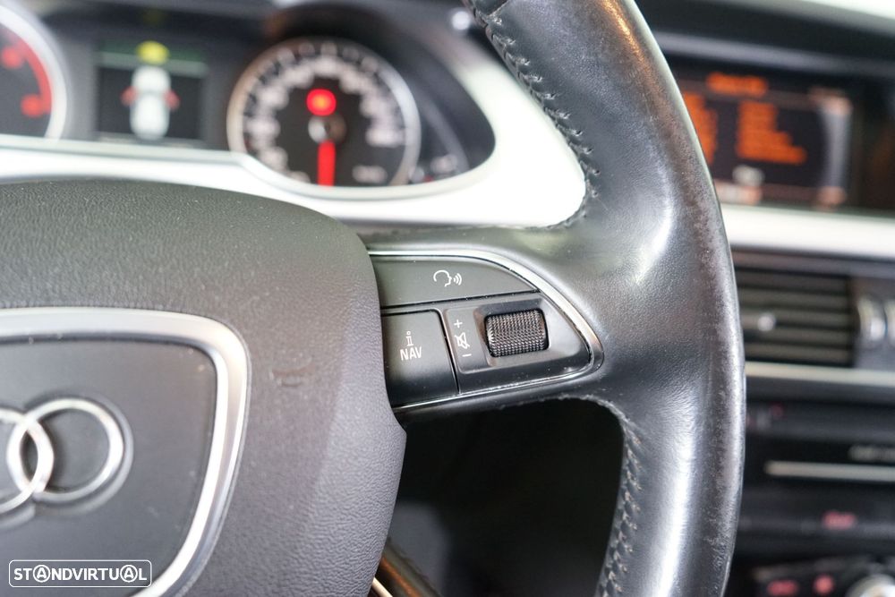 Audi A4 Avant 2.0 TDi Advance Multitronic - 22