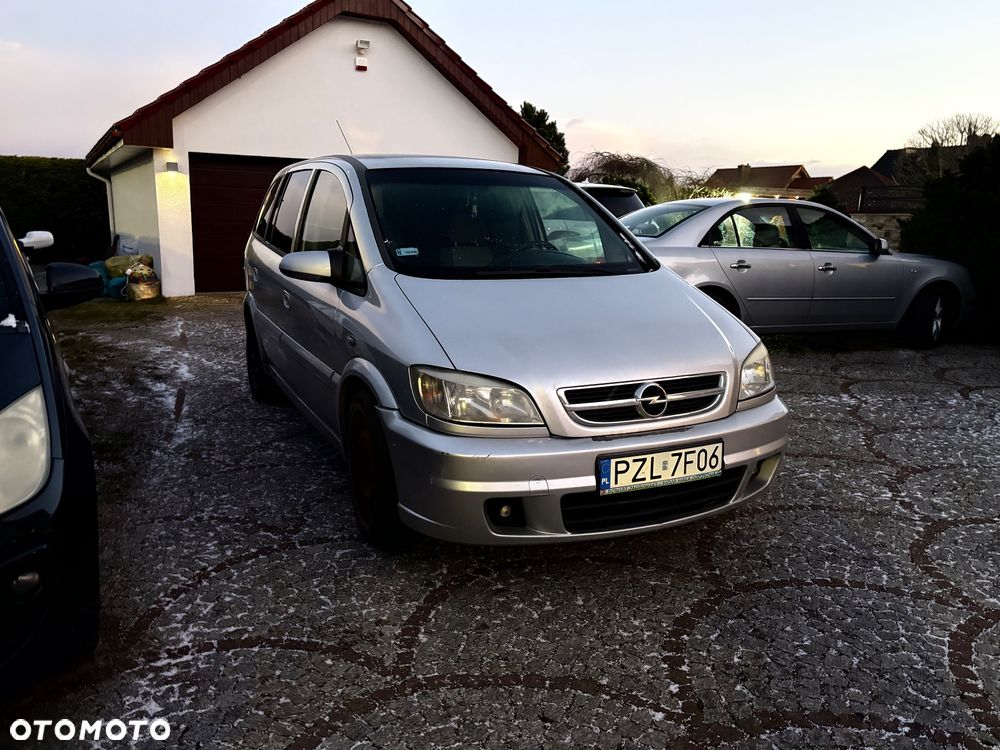 Opel Zafira 2.2 DTI Edition - 2