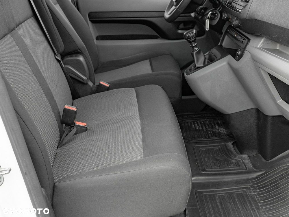 Toyota ProAce Kombi 2.0 D-4D Long 2,8t - 22