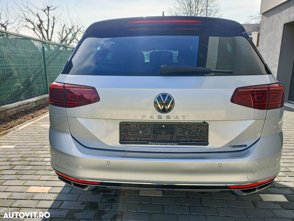 Volkswagen Passat Variant 2.0 TDI 4Mot DSG Highline - 28