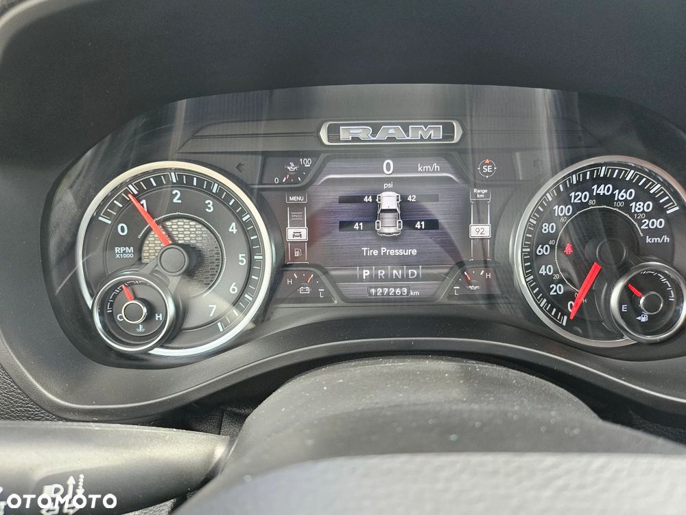 RAM 1500 Crew Cab Shortbed Laramie - 21