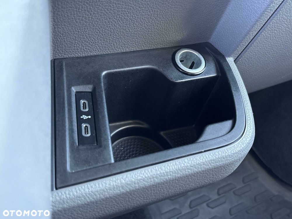 Volkswagen Caravelle 2.0 TDI L2 Comfortline DSG - 22