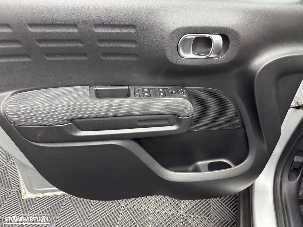 Citroën C3 Aircross 1.2 PureTech Shine - 36